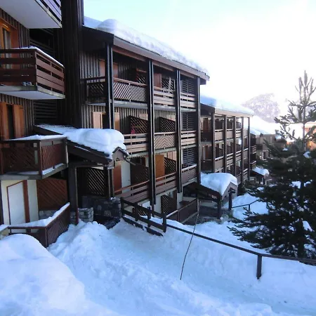 Cosy A La Montagne Avec Acces Direct Aux Pistes - 4 Personnes - Fr-1-181-2478 *