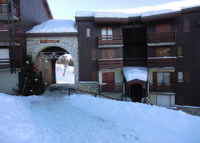 Appartement Cosy A La Montagne Avec Acces Direct Aux Pistes - 4 Personnes - Fr-1-181-2478
